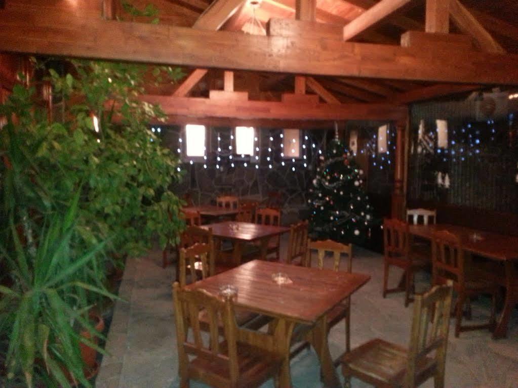 Kanclera Hotel Kaspichan エクステリア 写真