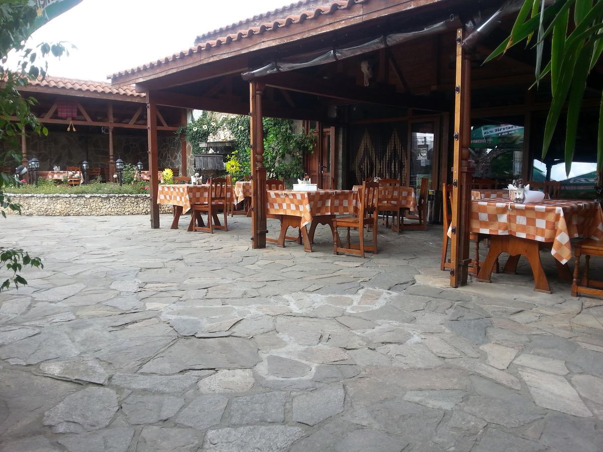 Kanclera Hotel Kaspichan エクステリア 写真